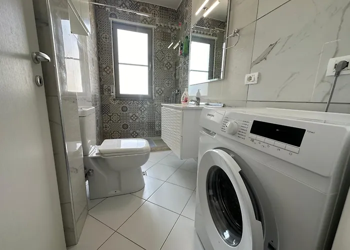 Sunset Seaview 305 * Golem (Tirana)